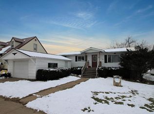 608 E Main St, Wauzeka, WI 53826