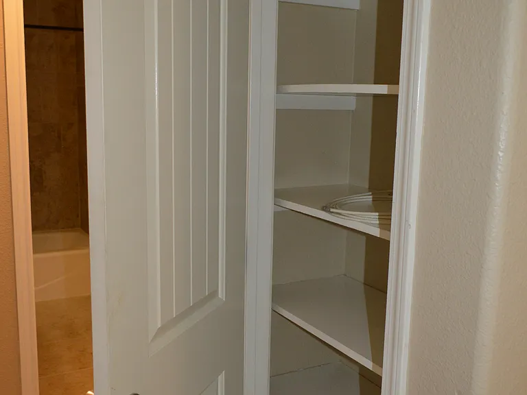 2404 Quail Rdg — Photo 12