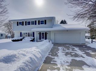 717 Russell St, Deforest, WI 53532