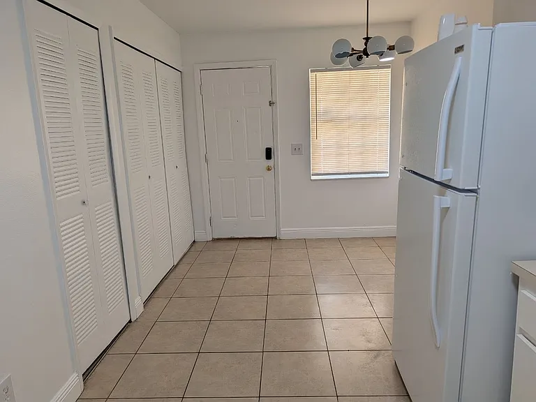 1226 Sophie Blvd — Photo 3