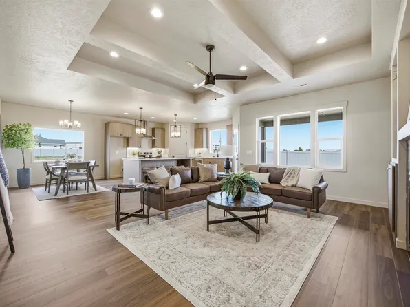 208 Scott Rd, Prosser, WA 99350
