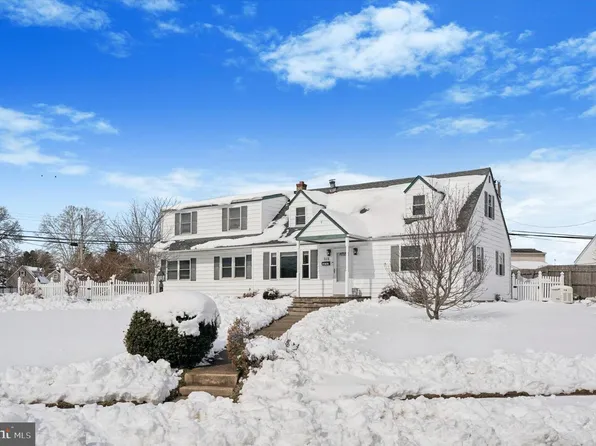 513 Stewart Rd, Hatboro, PA 19040