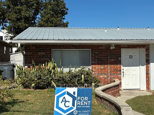1801 3rd Ct SE #D Photo 1