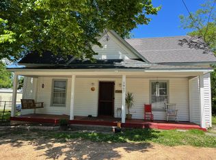 1907 Cardens Ln, Durham, NC 27703