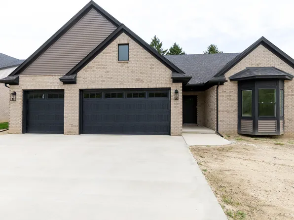 19342 Newburgh Rd, Livonia, MI 48152
