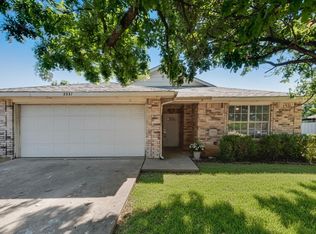 2531 Las Villas Ave, Dallas, TX 75211