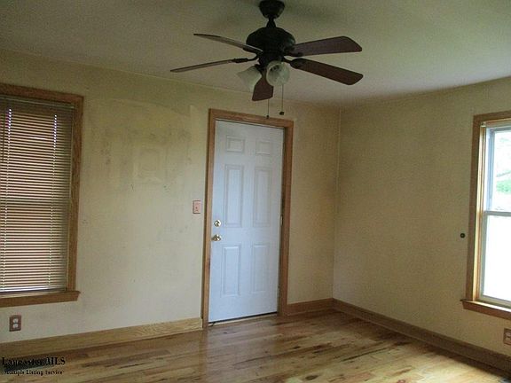 5th image of 1696 Tiki Ln