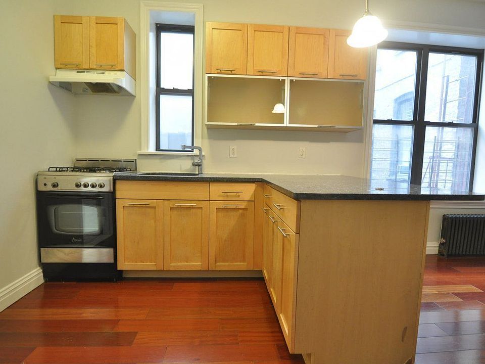 1st image of 291 Eastern Pkwy APT 28