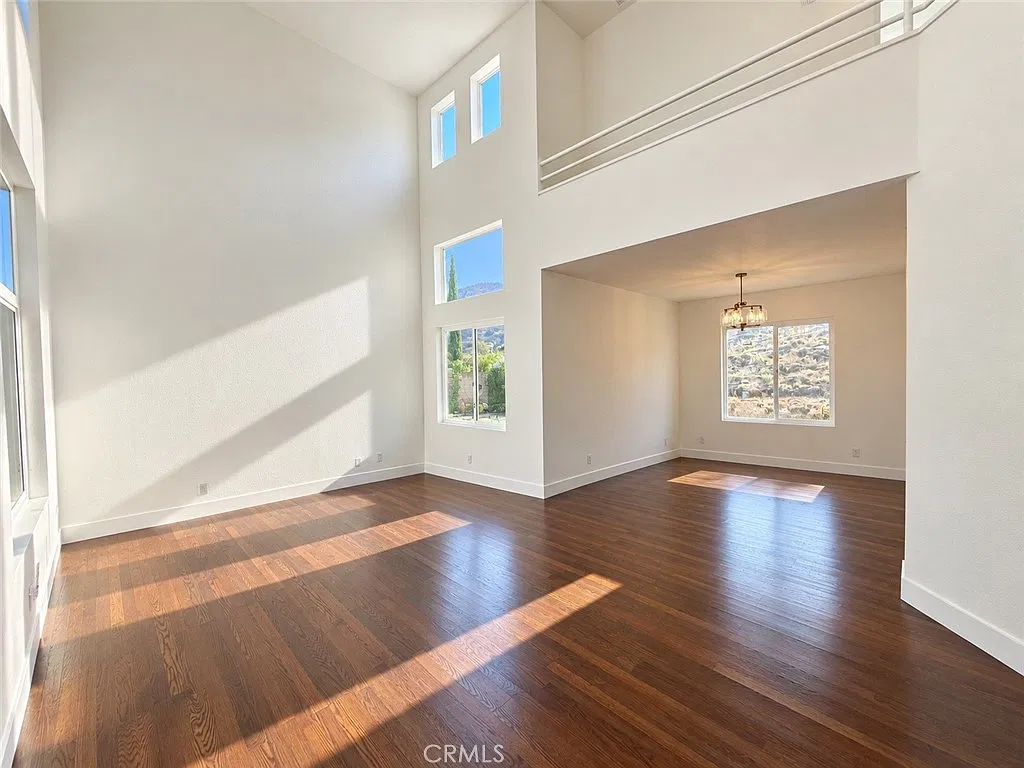 4 bed, 2202 sqft, $3,800 — Photo 2