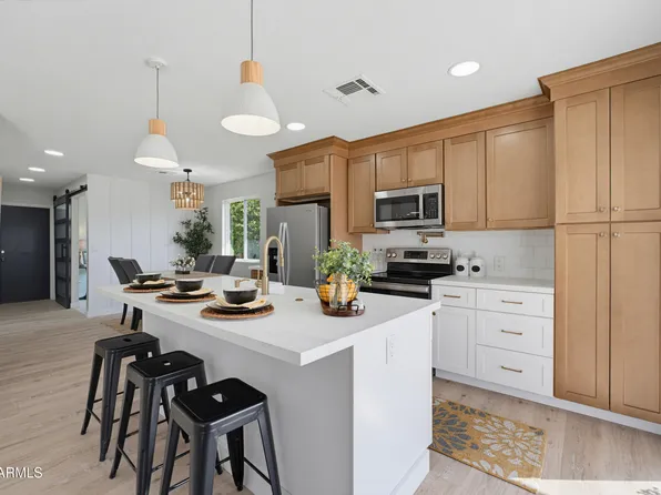 26405 S GREENCASTLE Drive, Sun Lakes, AZ 85248