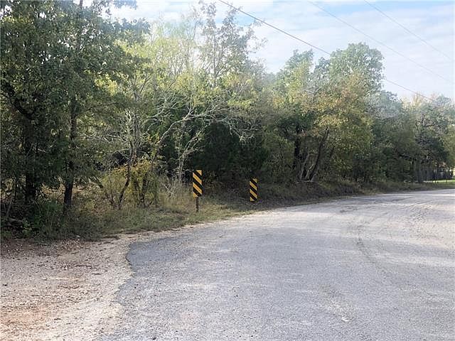 2nd image of 231 Hoffman Rd