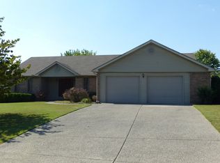 4001 Pauline Dr, Greenbrier, TN 37073