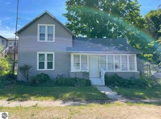 3194 N 2nd St, Weidman, MI 48893