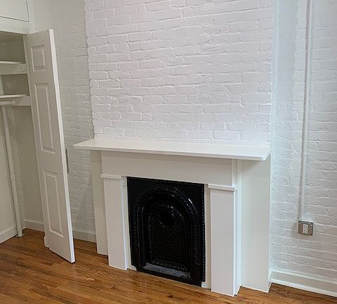 4th image of 34 E 4th St #4R