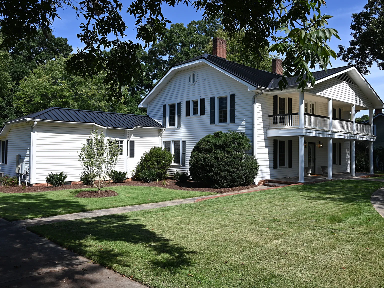 5 bed, 3.5 bath, 4450 sqft, $4,400 — Photo 4