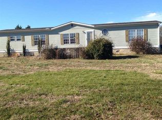 290 Vickey Ln, Boaz, AL 35956