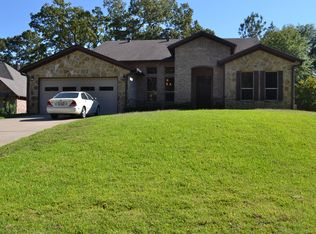 1863 Stonehaven Ct, Tyler, TX 75703