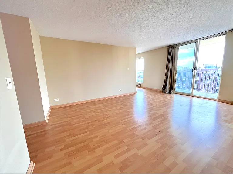1212 N Lasalle St #1904 — Photo 2