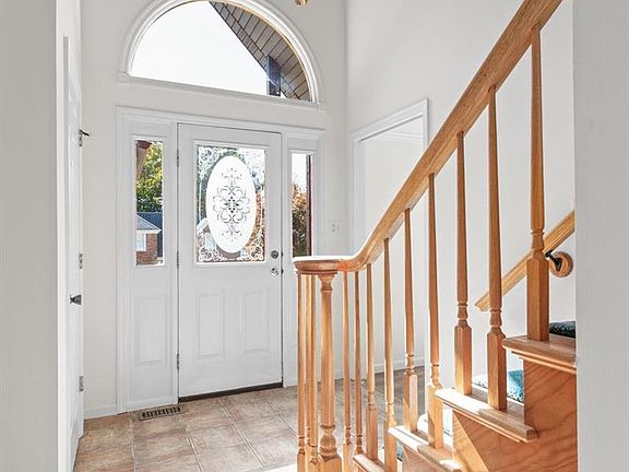 5th image of 5946 Summerhedge Pl