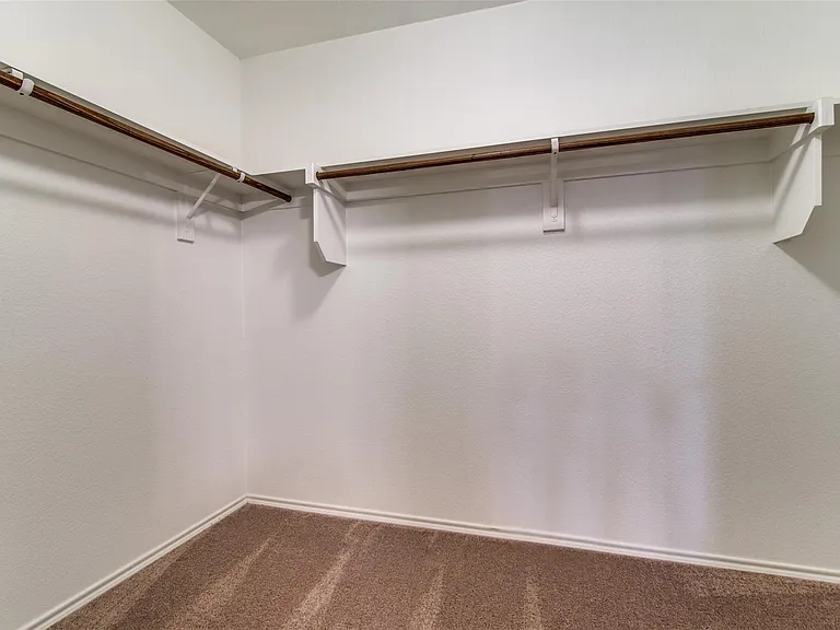 1512 Wild Rye Cir — Photo 3