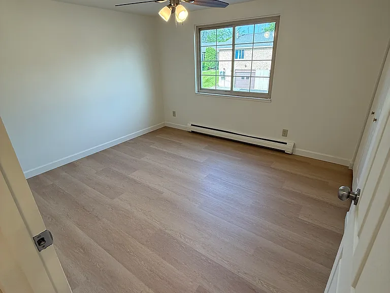 3984 Ridge Lea Rd #B — Photo 11