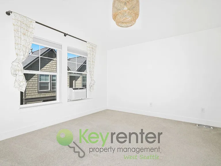 2634 SW Myrtle St — Photo 23