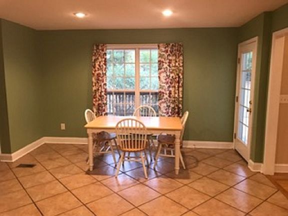 Roomy Breakfast Area