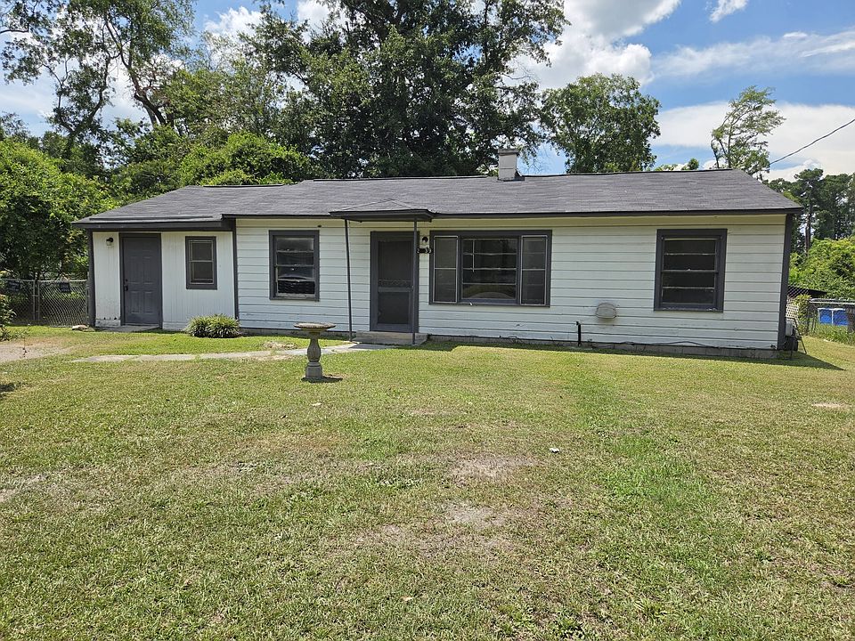 1st image of 2439 Yates Dr