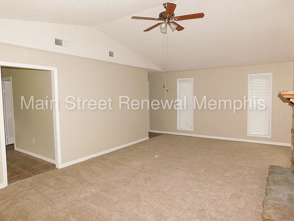 5th image of 4435 Crescent Park Dr