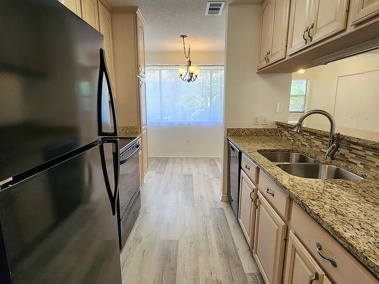 337 W 19th Ave #301 — Photo 20