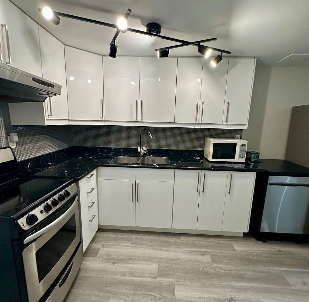 1 bed, $1,995 — Photo 3