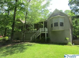 722 Robinson Rd, Gallant, AL 35972