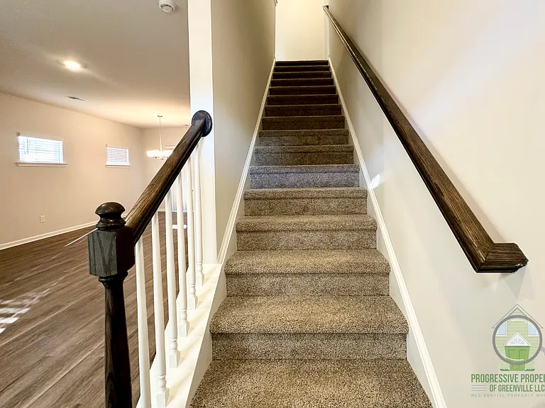 26 English Ct — Photo 7