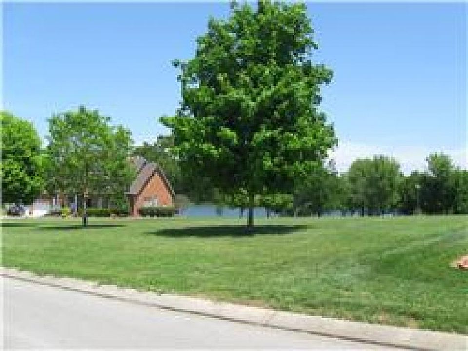 1st image of 544 Bell Dr W