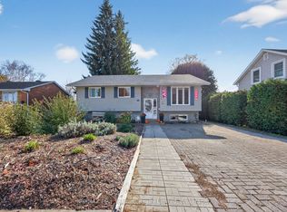 7 Batteaux Rd, Clearview, ON L9Y3Z1