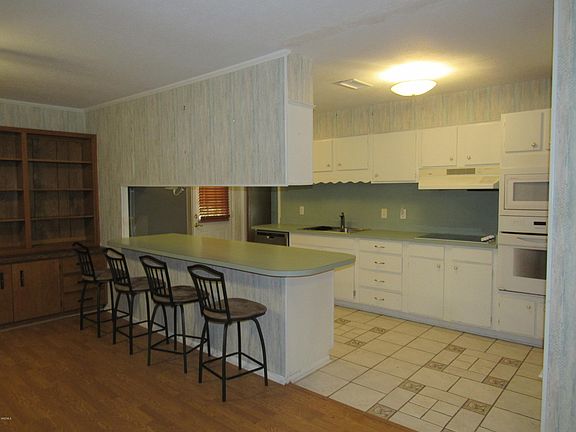 5th image of 2410 Palmer Dr