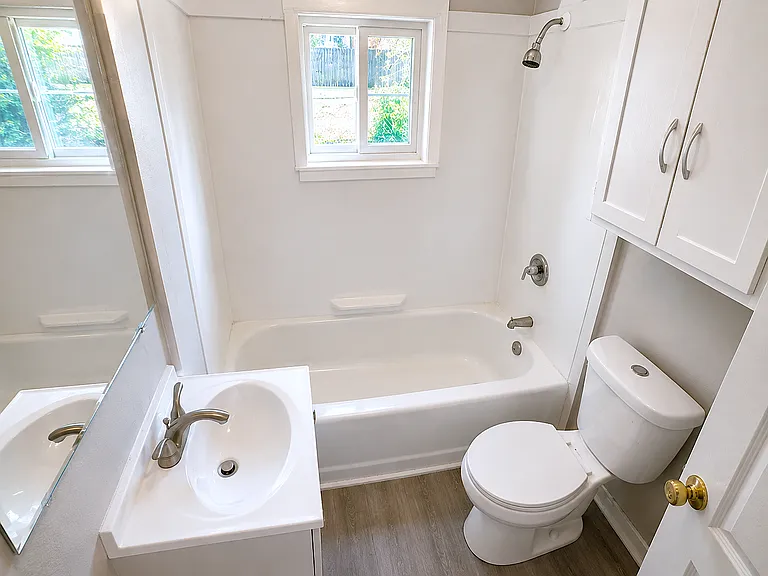 3905 Millersville Dr — Photo 6