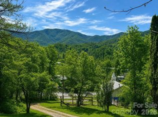 38 Buchanan Hill Rd, Bakersville, NC 28705