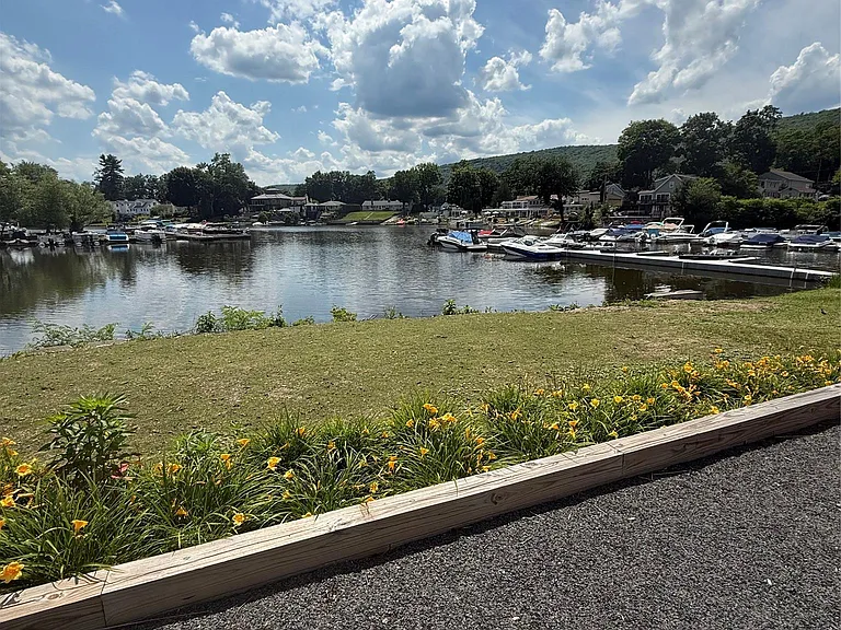1169 Route 17A #6 — Photo 14