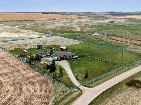 251045 W Range Road 244, Wheatland County, AB T1P 0M5