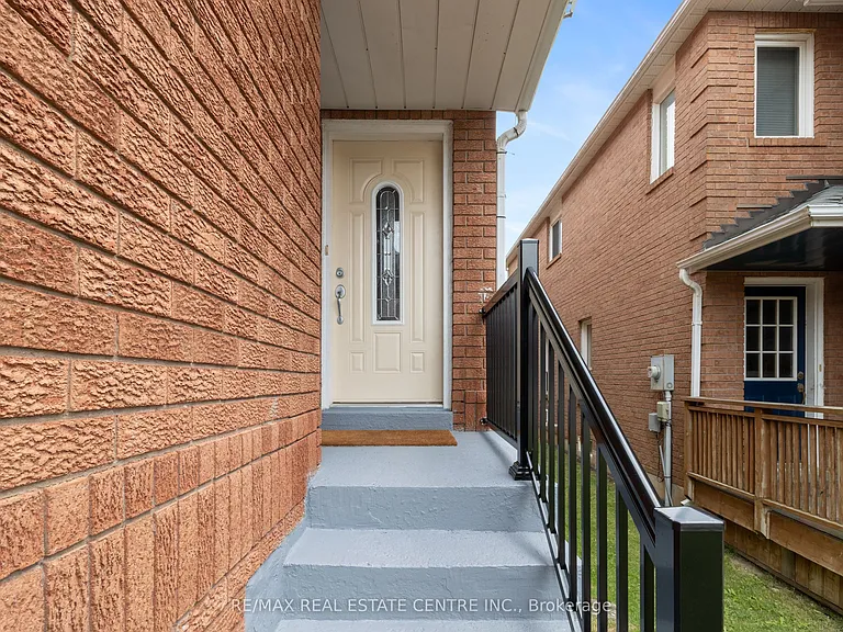 334 Perry Rd — Photo 3