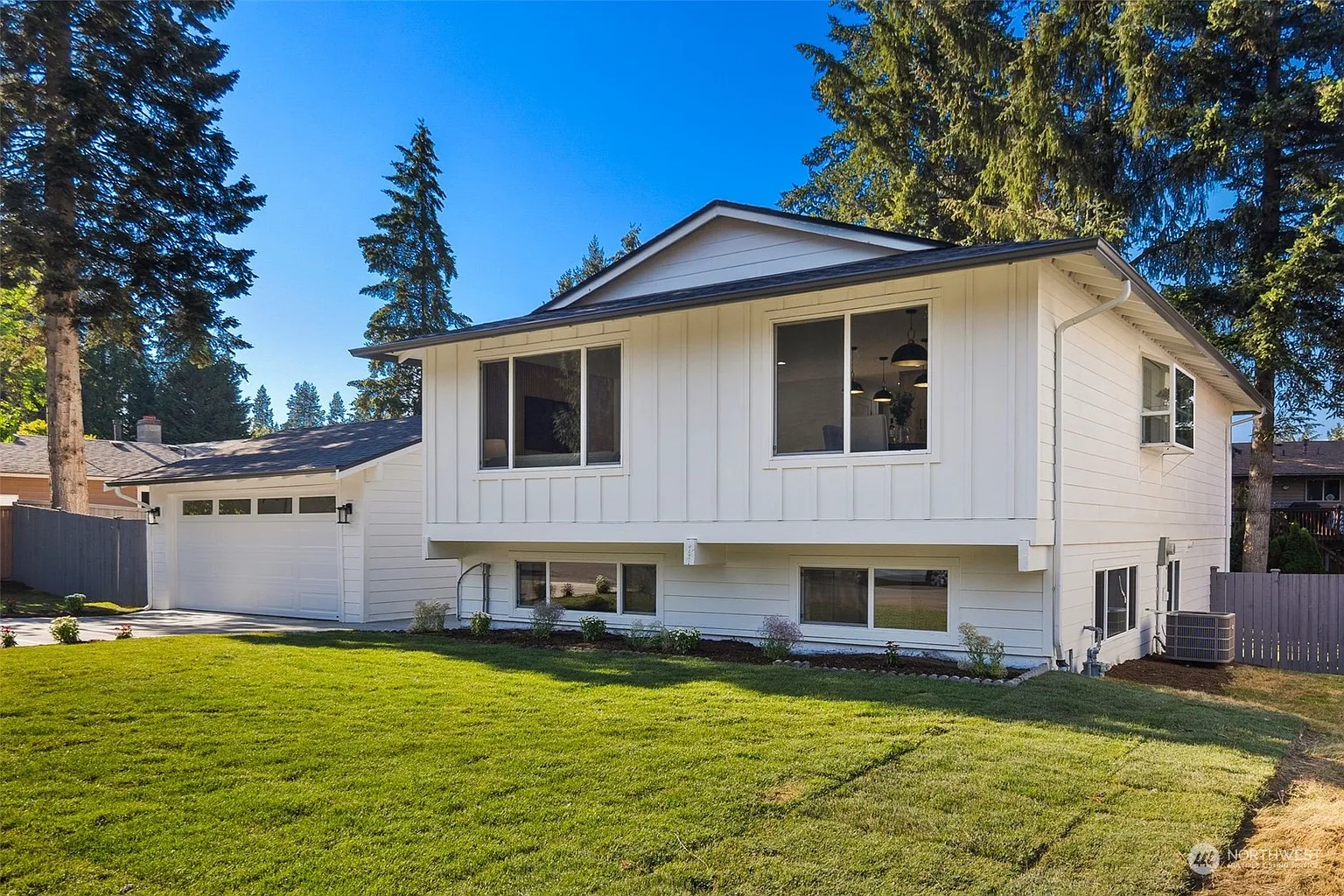 14504 NE 65th Street photo 1