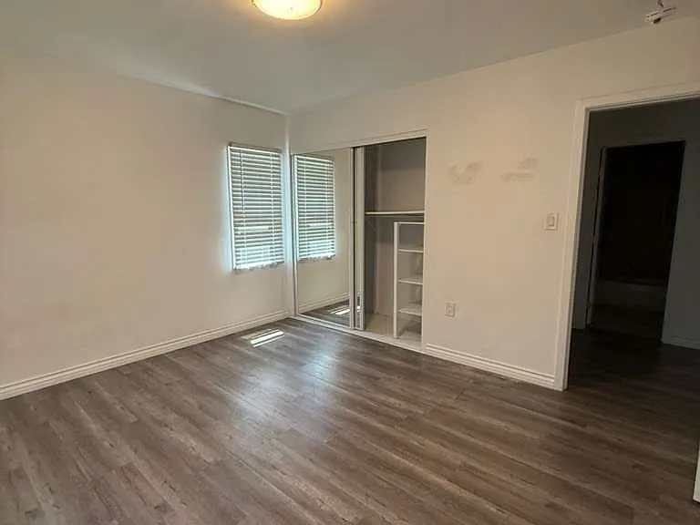 17504 Martha St — Photo 10