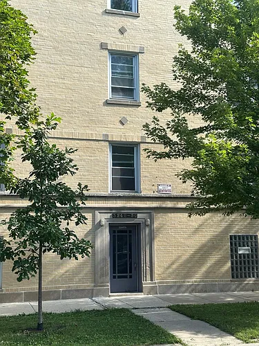 3248 W Berteau Ave Photo 1