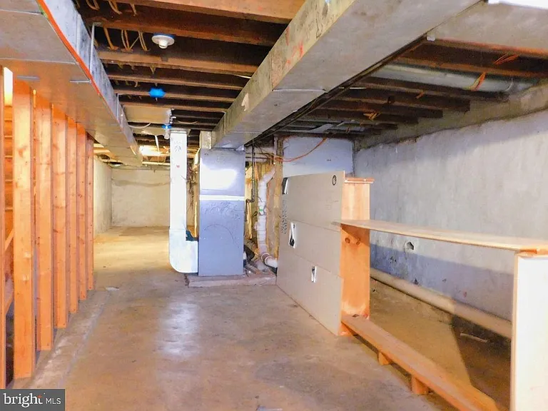 2142 N Carlisle St — Photo 8