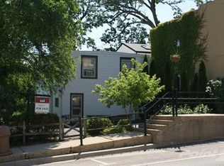 10324 Main St, Richmond, IL 60071