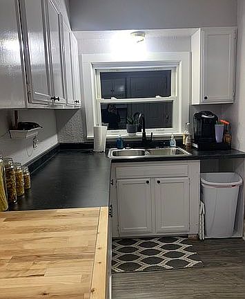3rd image of 403 W Garfield Ave