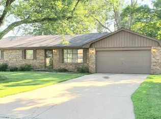 310 Whittemore Dr, South Beloit, IL 61080