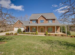 140 Sugarcane Ln, Blountville, TN 37617