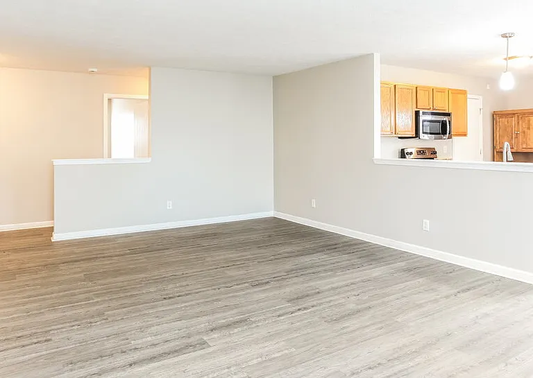 1277 Silver Ridge Ln — Photo 5